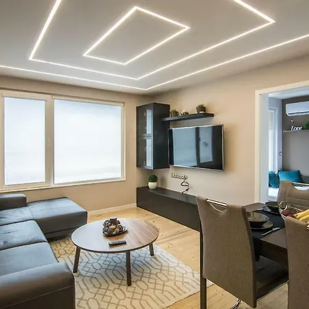 Work Or Leisure Modern 2bd Apt Near Center Apartment Varna